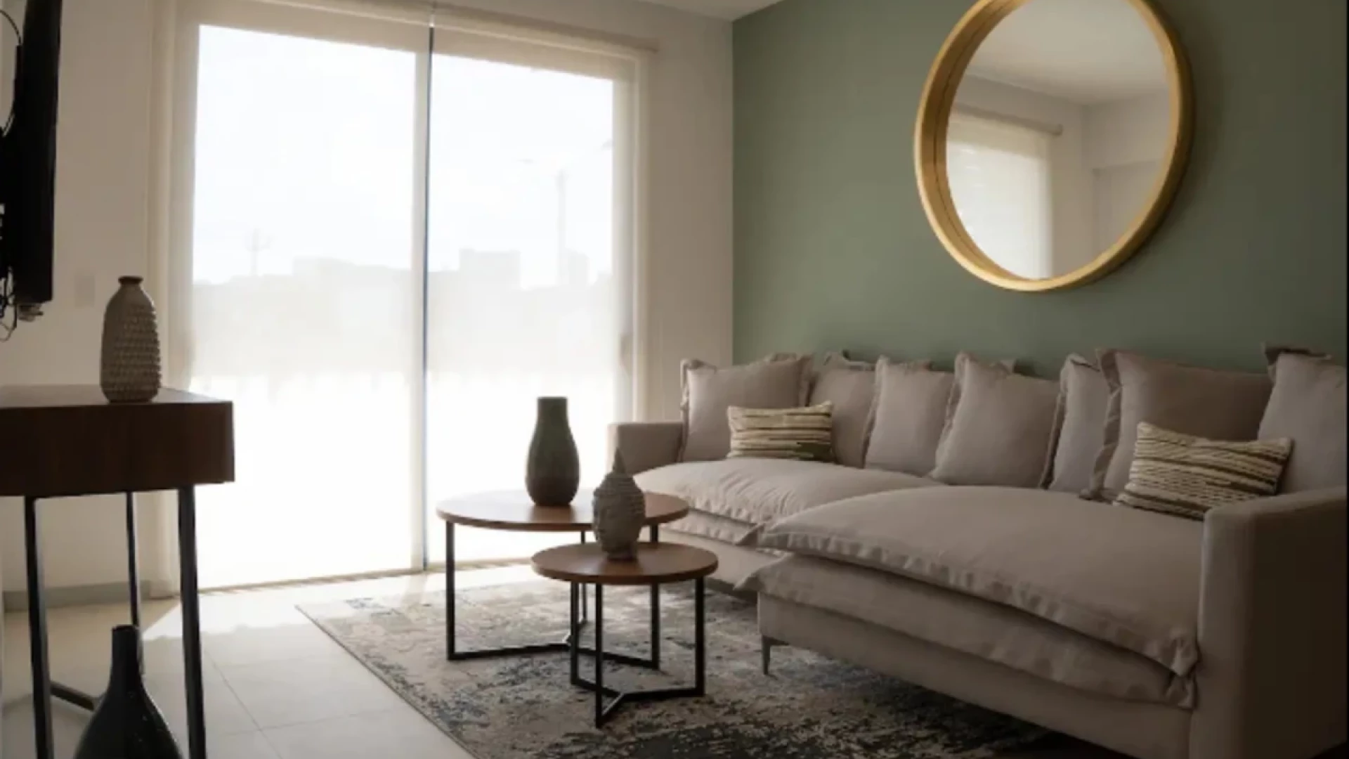 UT B102 - 3 BR 6PAX UT DELUXE APARTMENT