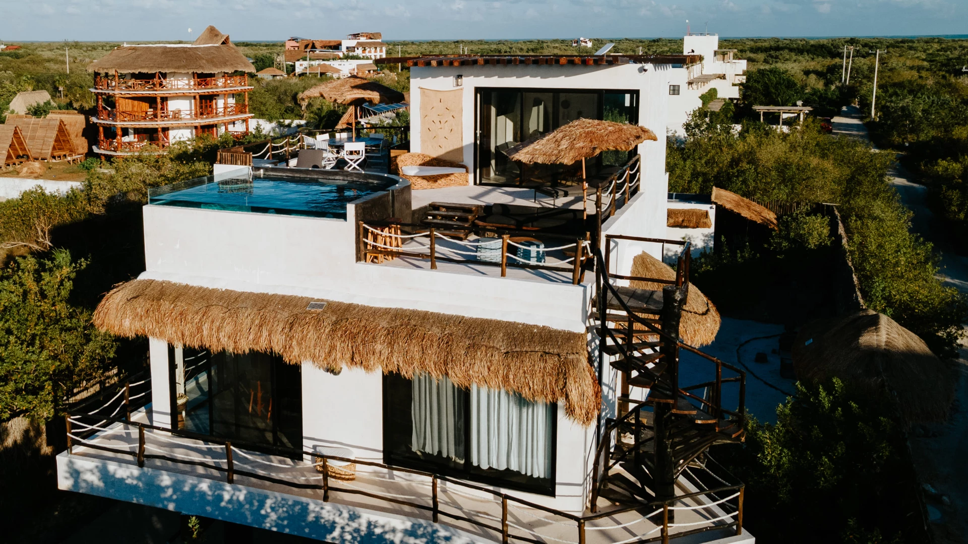 New! Modern & luxurious BohoChic BeachHouse
