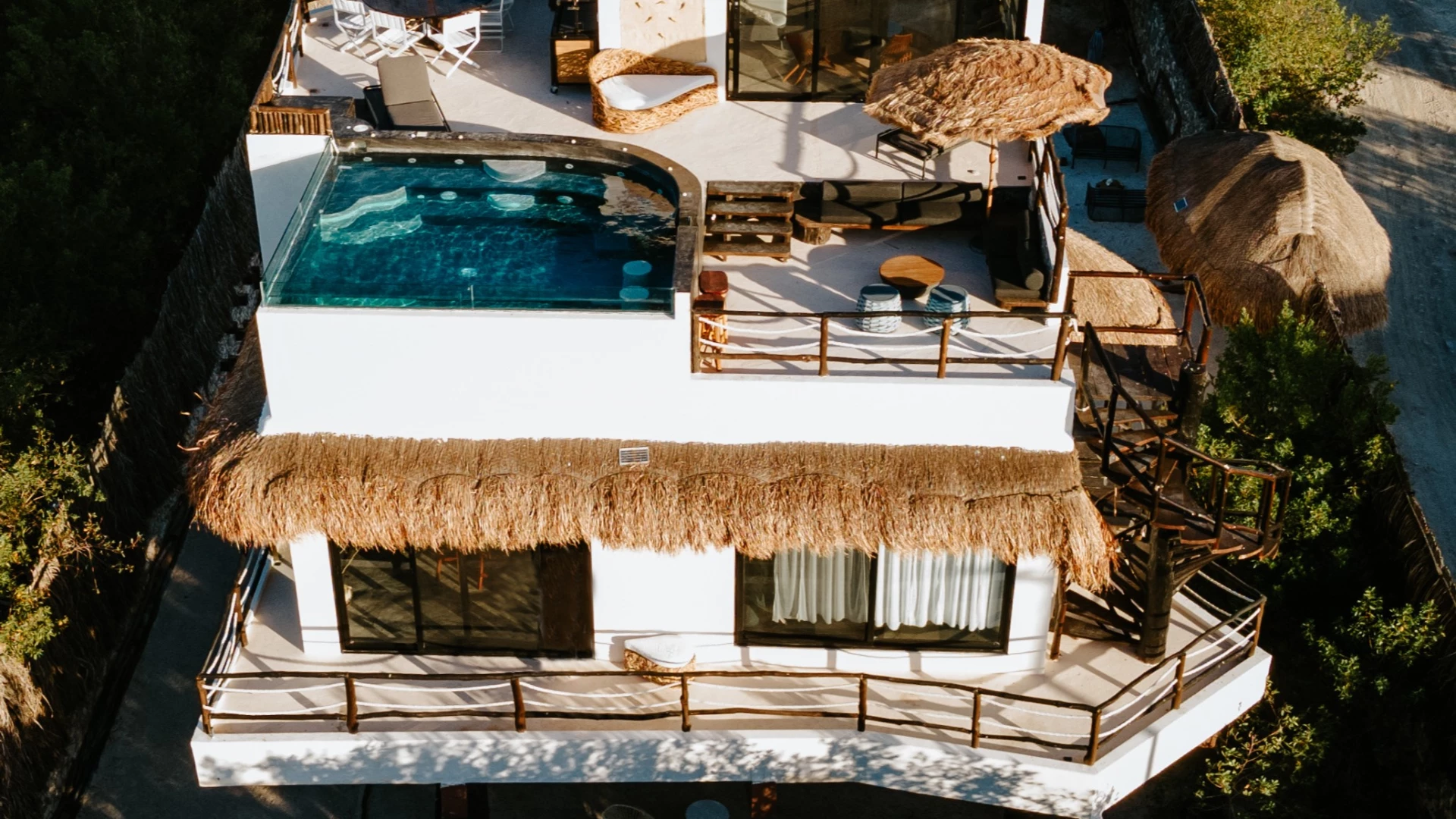 Modern & luxurious BohoChic BeachHouse w Ocean Vi